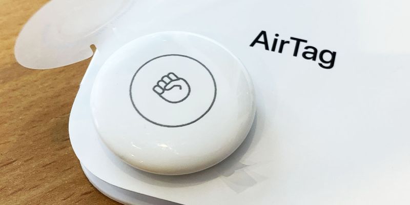 apple-airtag-gravurE2CB14D3-428C-C1CE-6103-4DF8B73F07EA.jpg