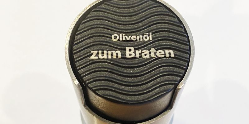 kunststoff-schwarz-gravur55B0870C-F054-8CCA-5C02-EAE5C84E9FEE.jpg