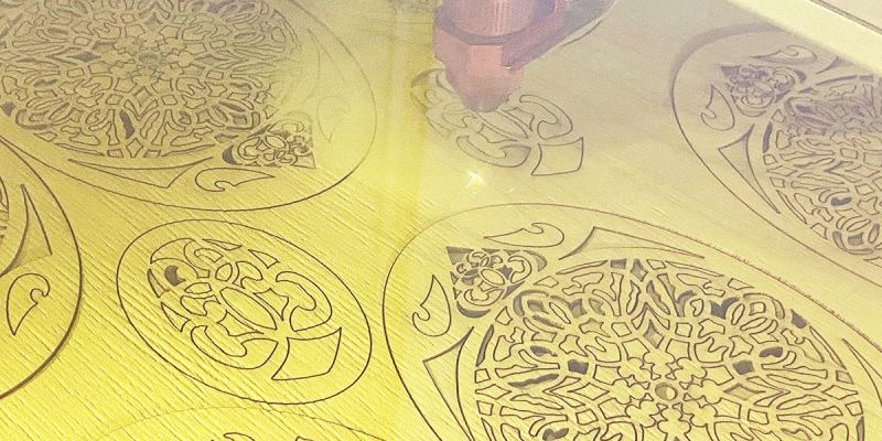 vollholz-2mm-laserschneiden3373BF5D-7C87-0C54-162E-02C80DBCB9EC.jpg