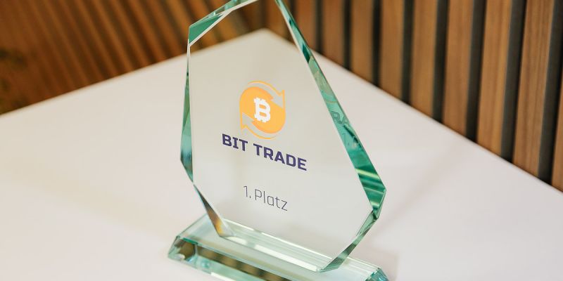 glas-award-023206203B-A75E-5842-12B6-019D4D7D0843.jpg