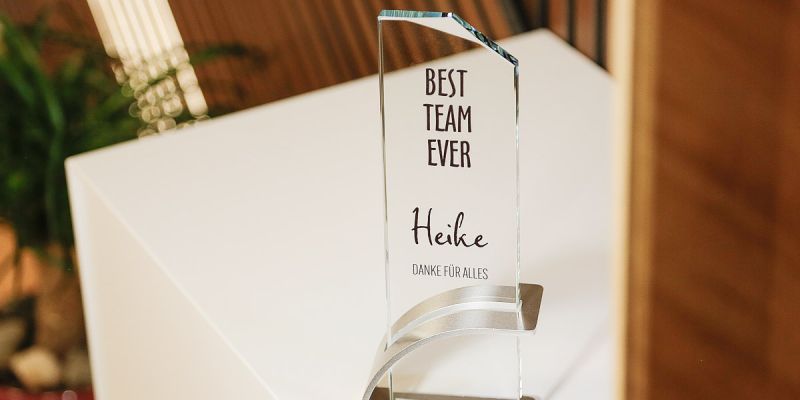 glas-award-06DCC305AB-F785-80A9-3EDE-4CBA98CAFB4B.jpg